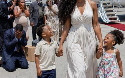5 minutes after the divorce, I flew abroad with my two kids. Meanwhile, all seven members of my ex-in-law’s family had gathered at the maternity clinic