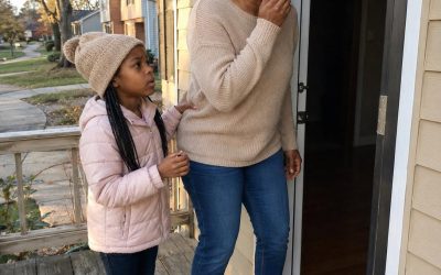 My husband had been staying at his mother’s house to look after her. Wanting to surprise him, I arrived with our 7-year-old daughter without telling him first. When we reached the house, the front door was slightly open. My daughter peeked inside, then gently pulled my sleeve and whispered, “Mom… look. But be quiet.”