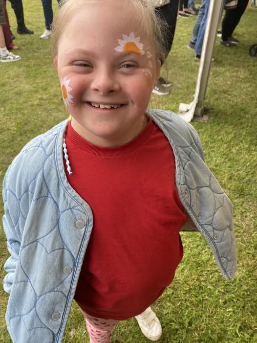 9 years of my beautiful girl 🥳 who never fails to make people smile
