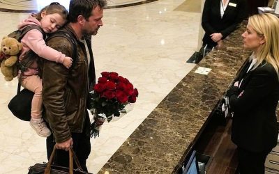 A widowed father was turned away at his own hotel with his sleeping daughter in his arms… but by the time the staff realized who he truly was, it was already too late.
